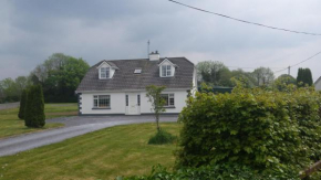 Cloonboo Lodge With Tours Sleeps 12